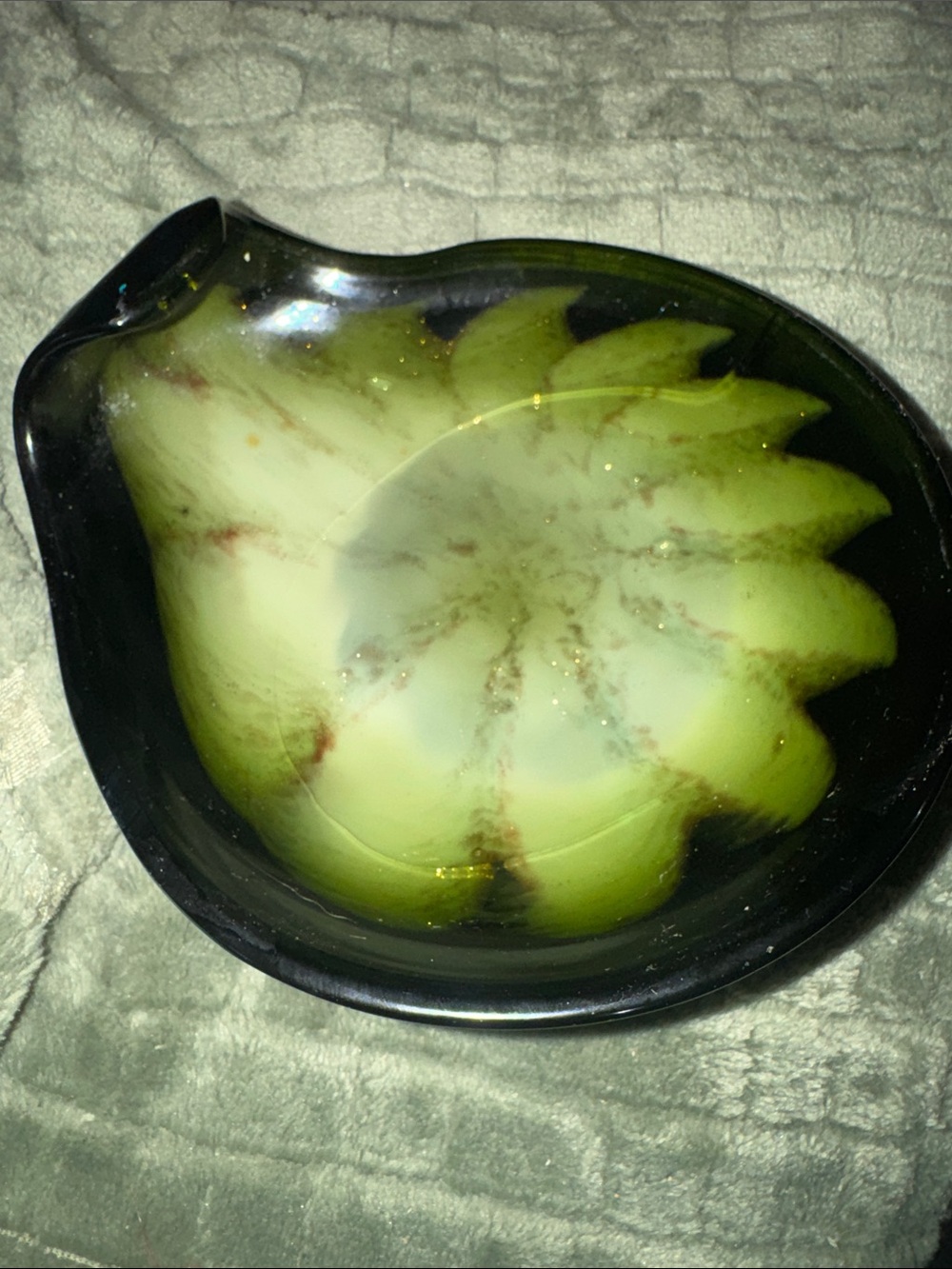 Mid-Century Vintage Murano Art Glass Bowl Vivid GreenStarburst Centerpiece